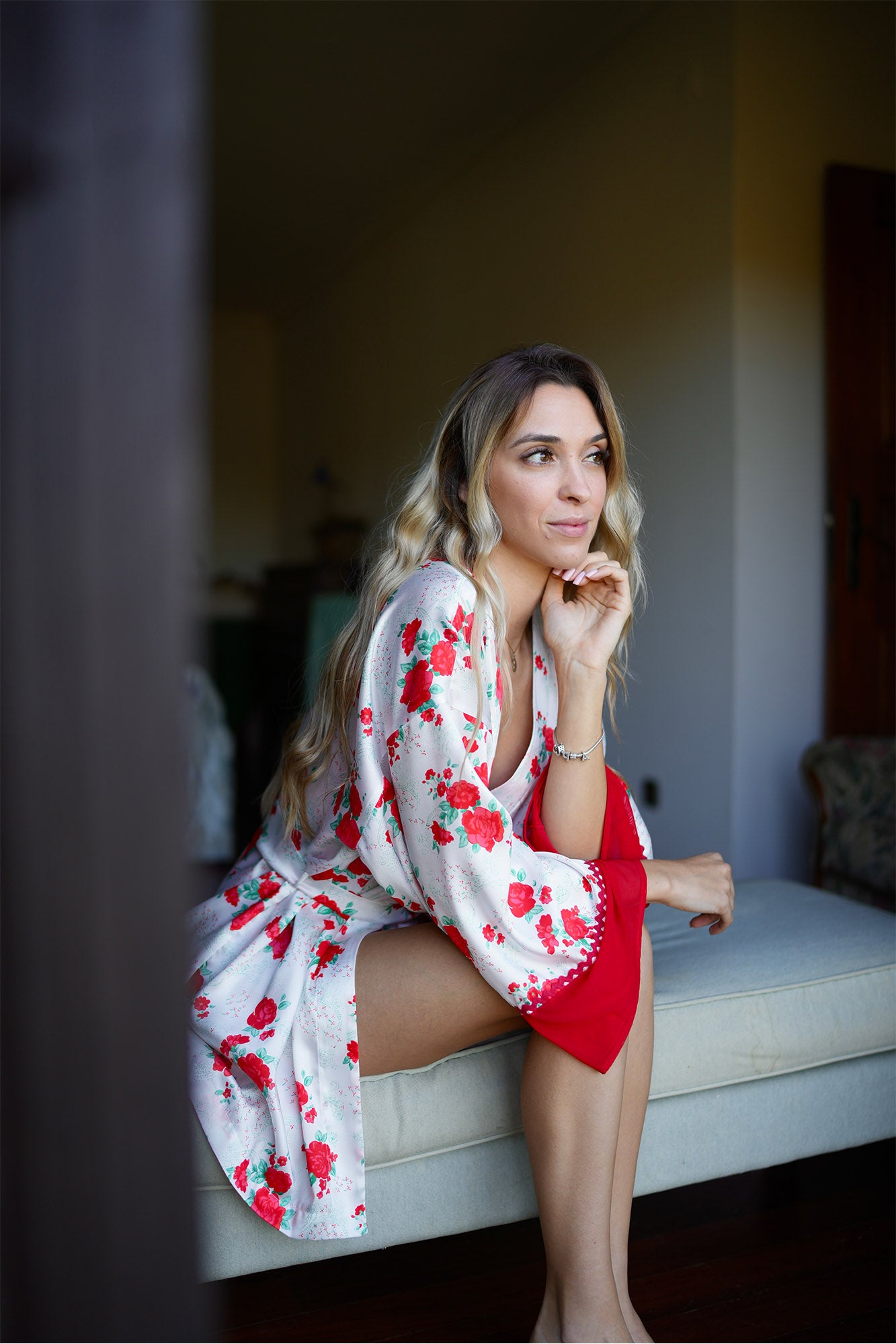 Quimono de Seda Rosas Vermelhas Limited Edition