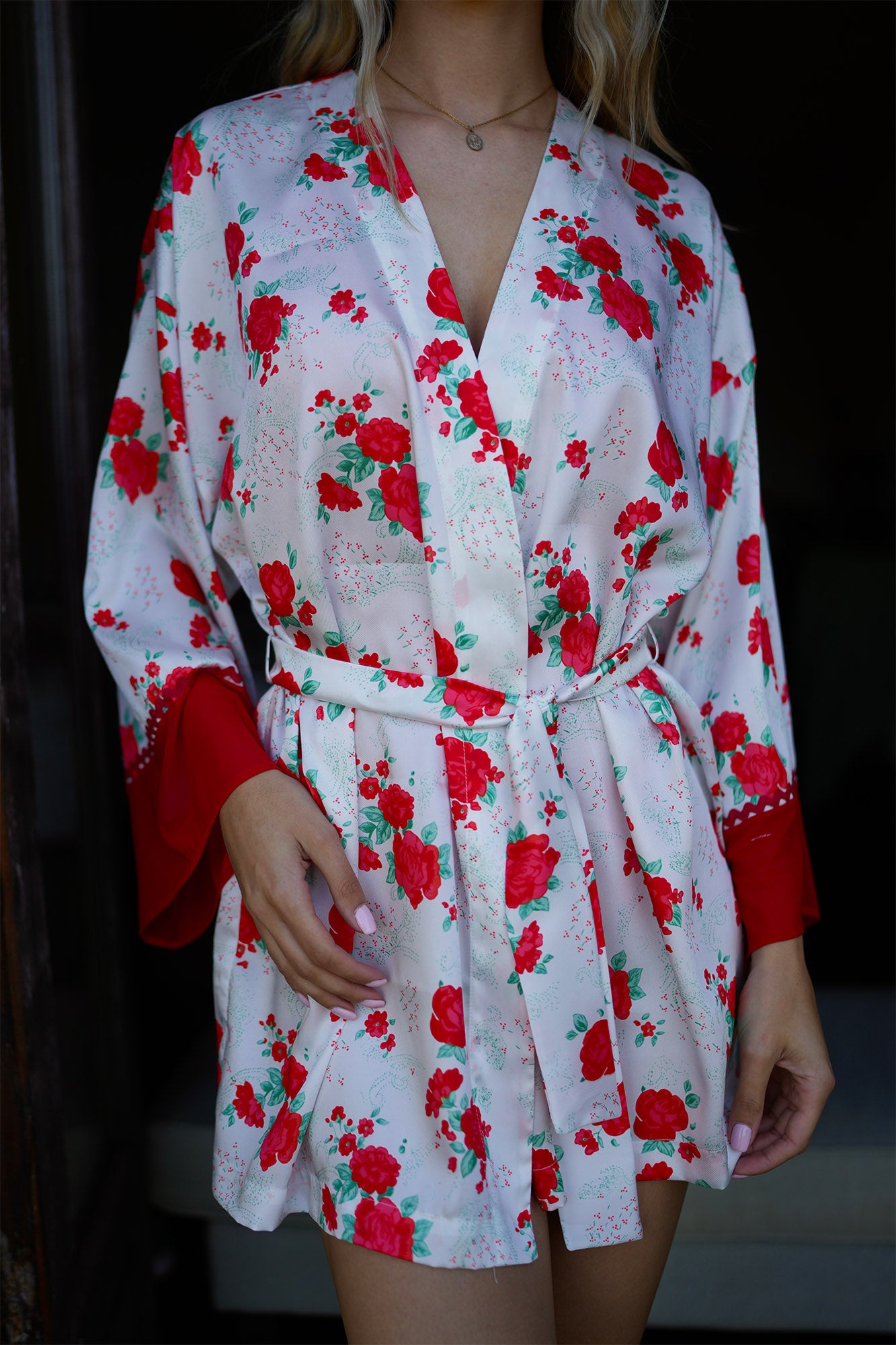 Quimono de Seda Rosas Vermelhas Limited Edition