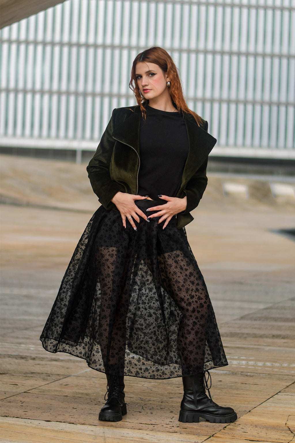 Saia Midi de Tule Bordado Preto Limited Edition